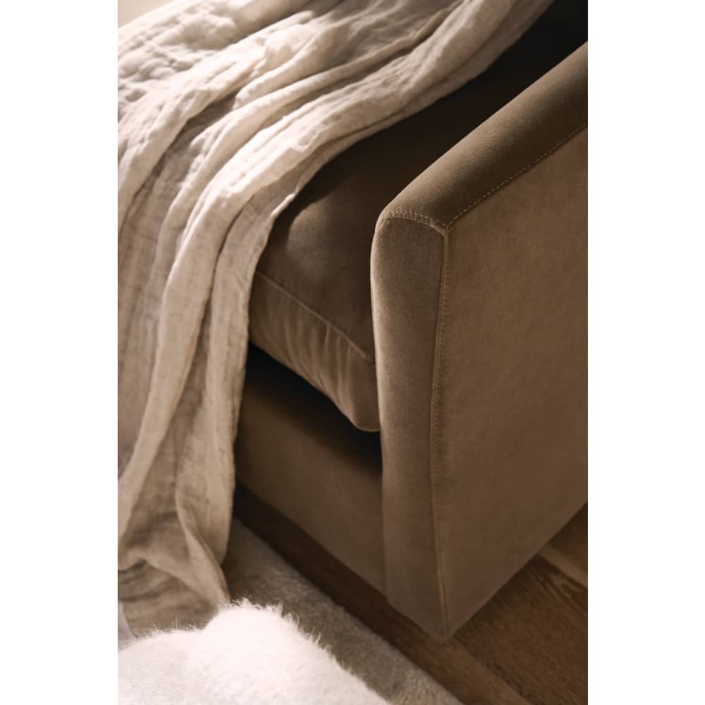 Rowe Furniture Adler Sofa - Adler-044