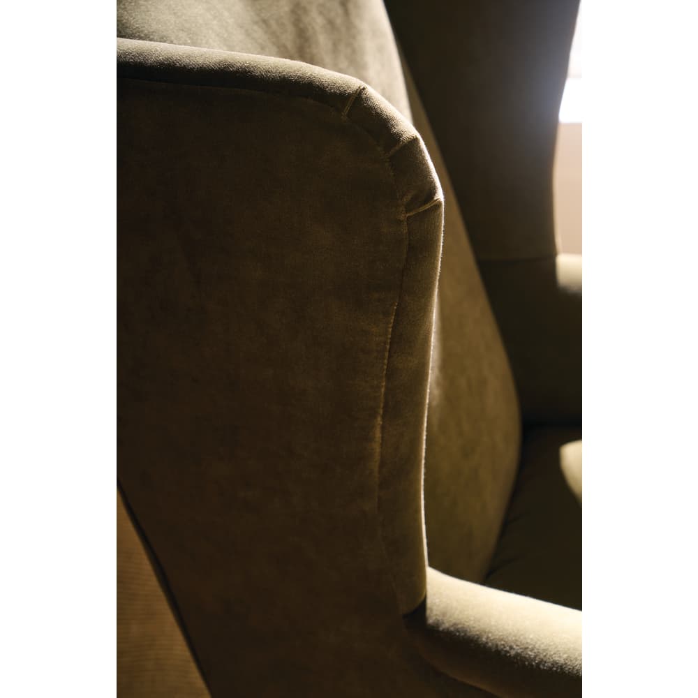 Rowe Furniture - Heywood Chair