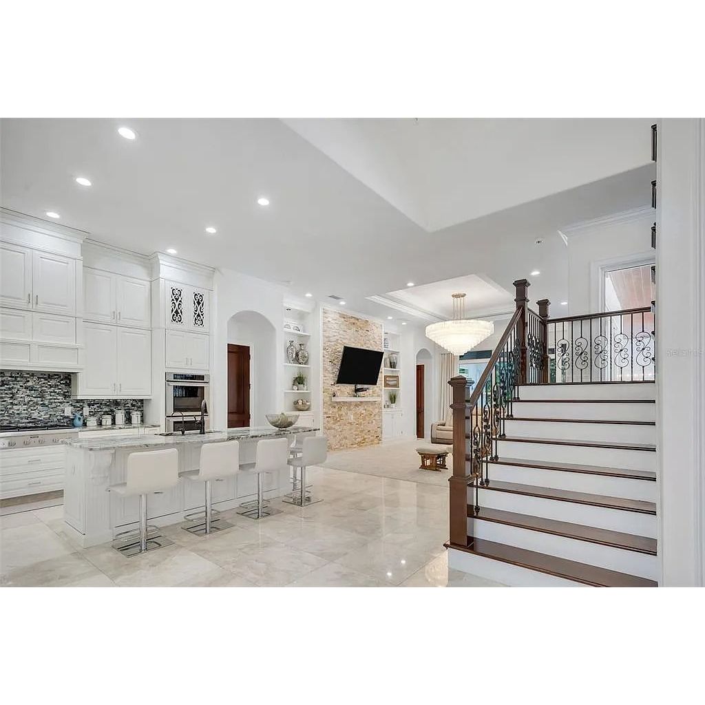 Giovanni Grande 65"W Round Murano Glass Chandelier LT-17434 - Italian Concept