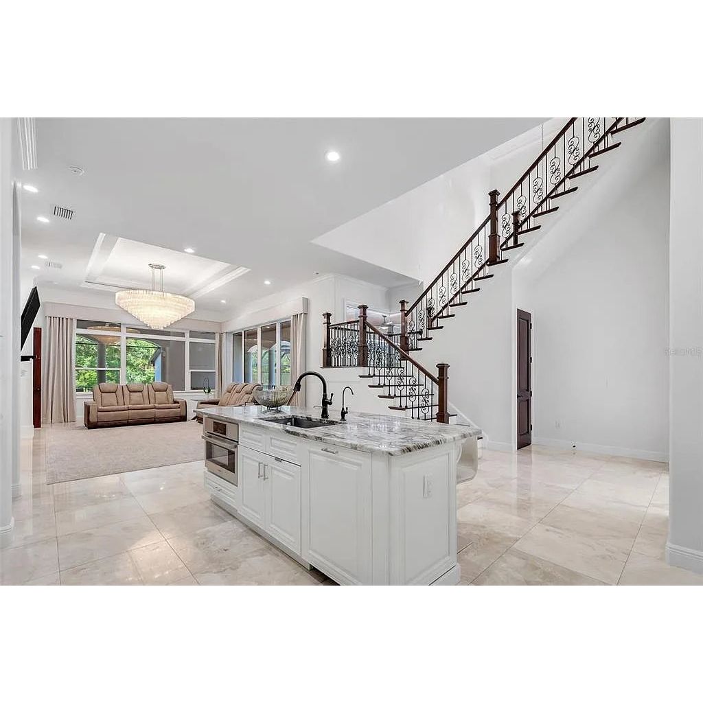 Giovanni Grande 65"W Round Murano Glass Chandelier LT-17434 - Italian Concept