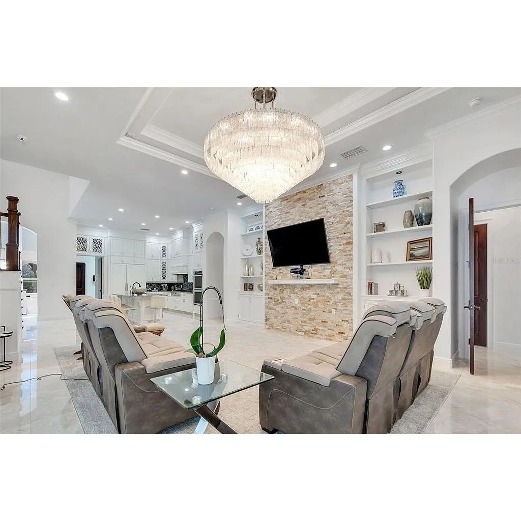 Giovanni Grande 65"W Round Murano Glass Chandelier LT-17434 - Italian Concept