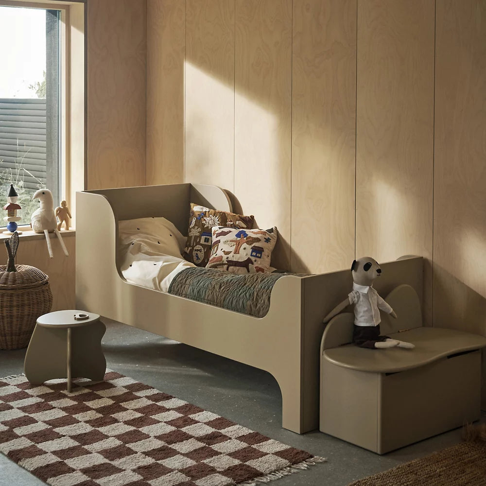 Solis Sculptural Storage Bench