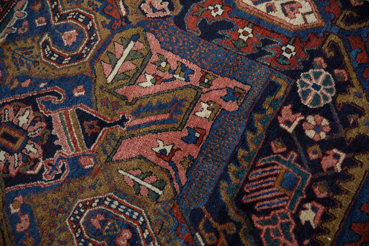 7.5x10.5 Vintage Heriz Carpet