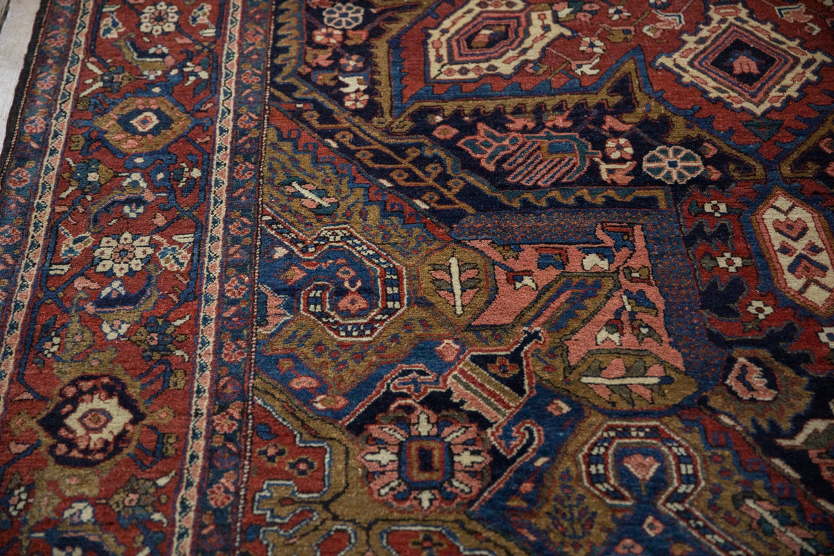 7.5x10.5 Vintage Heriz Carpet