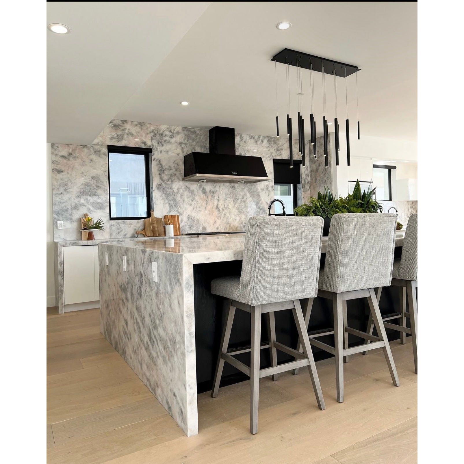 Bellini Rectangular Two-Tone Tubular Pendant Light Chandelier- Italian concept